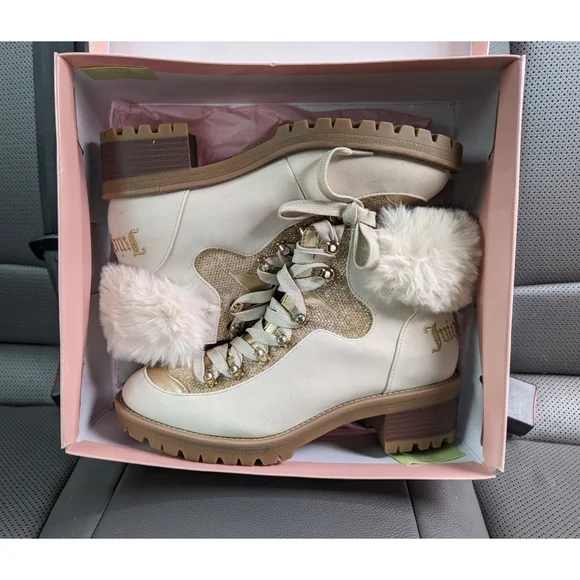 🔒SOLD🔒 Juicy Couture | Indulgence White & Gold Hiking Boots | GUC - Picture 3 of 9